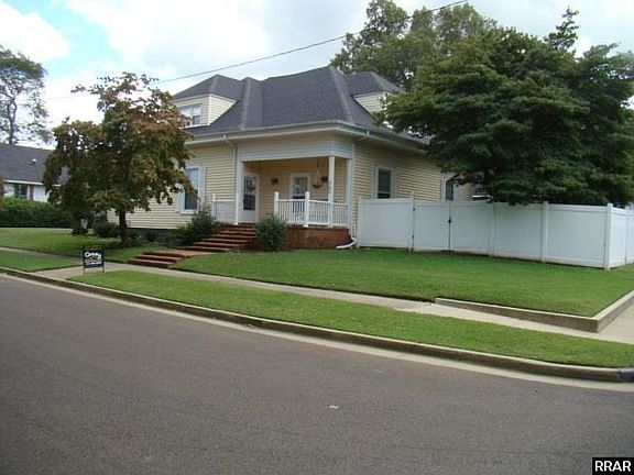 2nd image of 701 E Church St