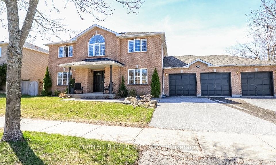 1st image of 89 Silver Maple Cres