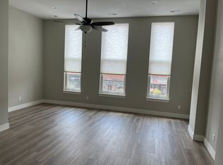 105 1/2 NW 1st St, Mount Vernon, IA 52314