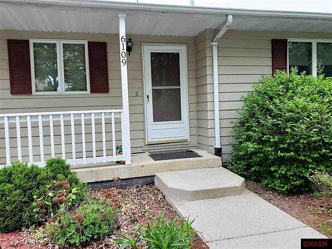 1st image of 6109G Shamrock Dr