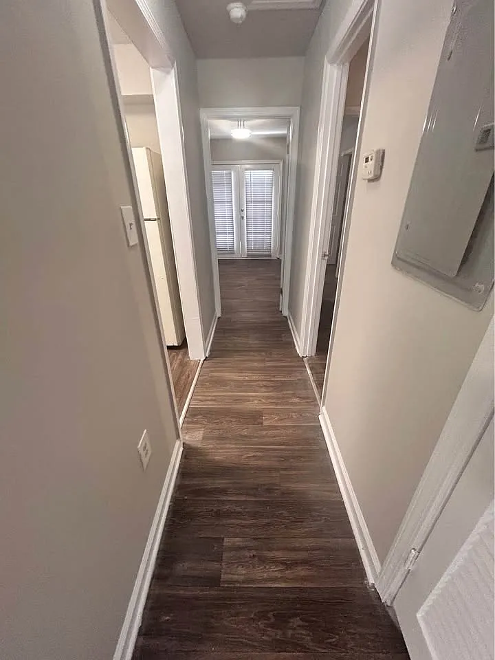 2 bed, 1000 sqft, $1,200 — Photo 3