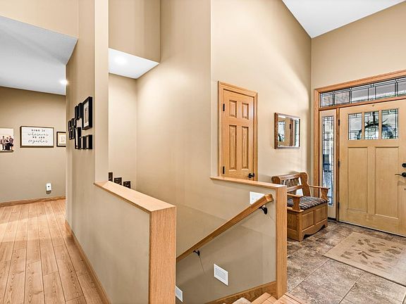 5th image of 2605 Marcus Circle