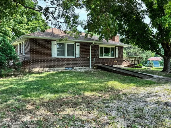 22217 S Victory Rd, Spring Hill, KS 66083