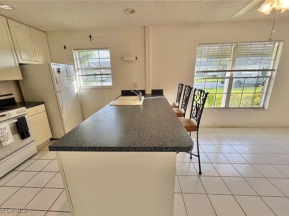 5th image of 1347 Medinah Dr