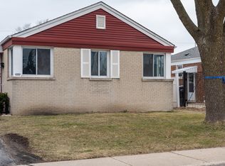 5520 N Odell Ave, Chicago, IL
