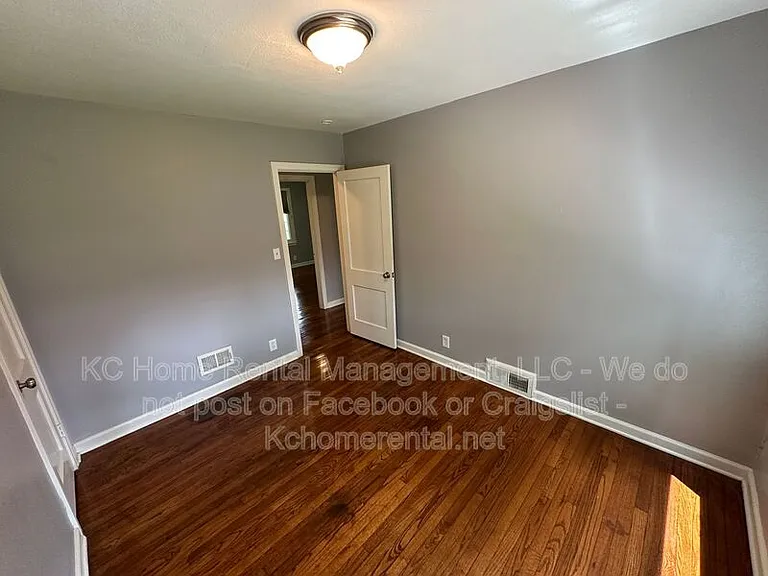 8419 Pennsylvania Ave — Photo 20