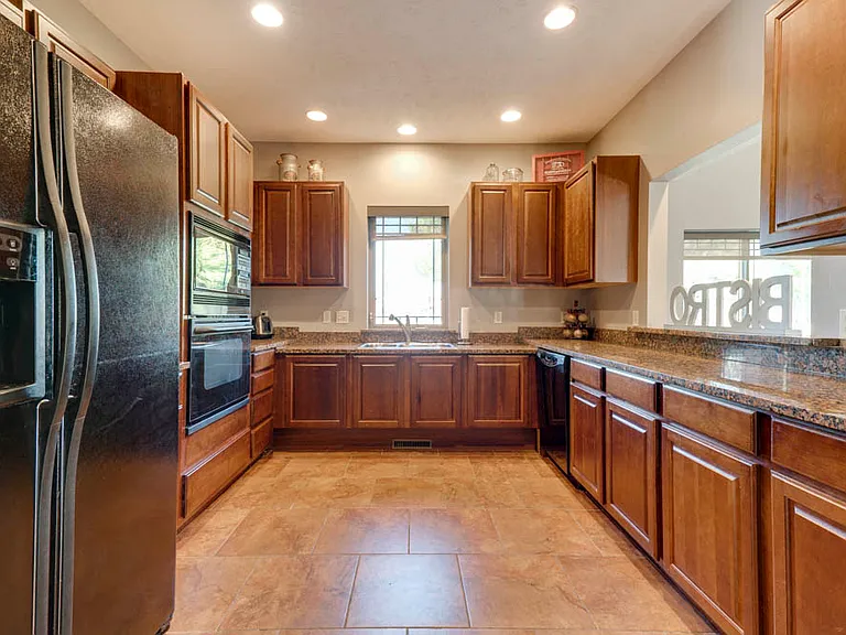 Our clubhouse features a kitchen, making it the perfect place for you to host events with your friends and family.