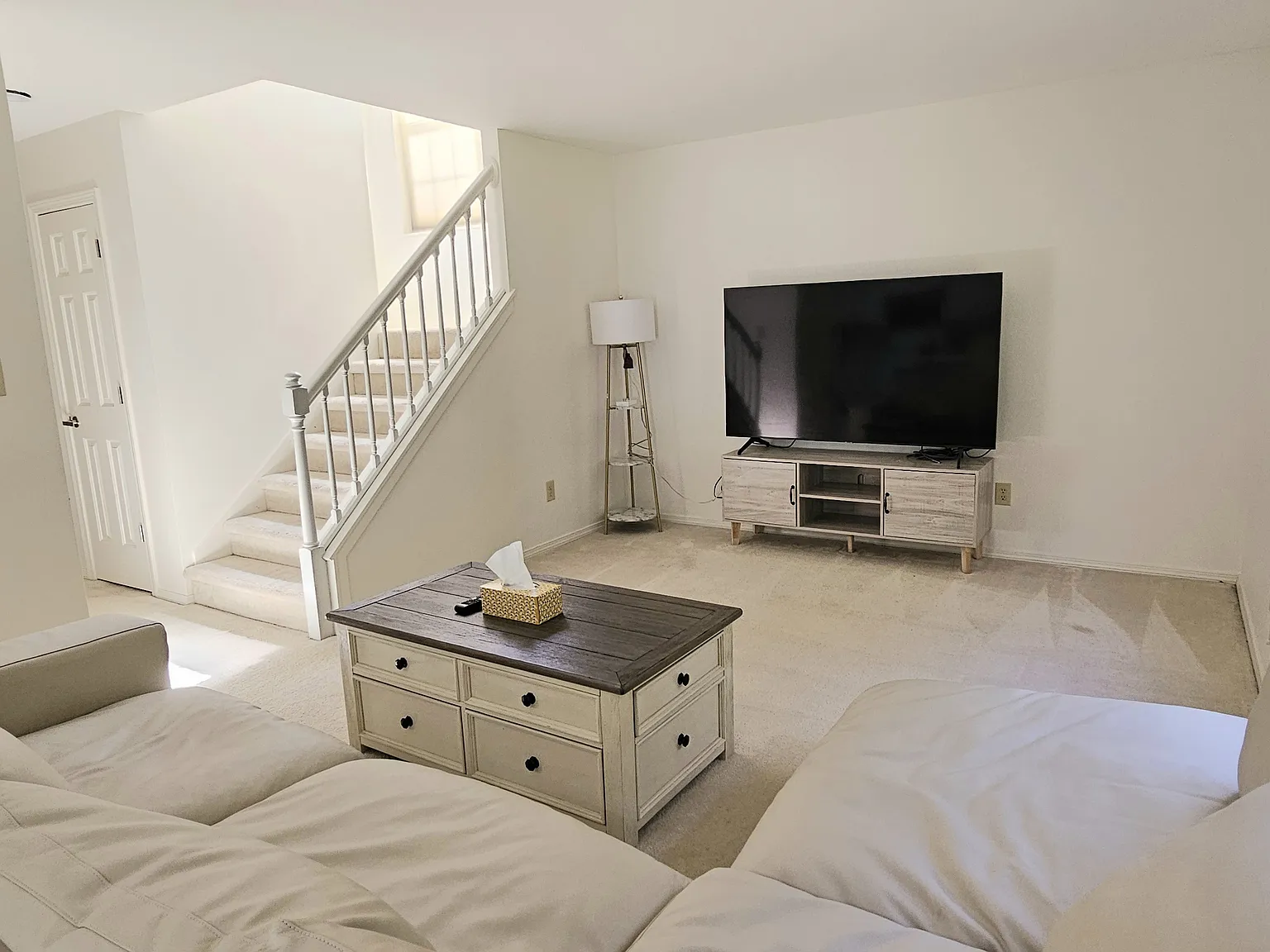 3 bed, 2.5 bath, 1876 sqft, $2,500 — Photo 4