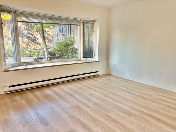 3666 Francis Ave N #101, Seattle, WA 98103