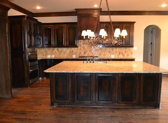 2nd image of 118 Las Colinas Trl