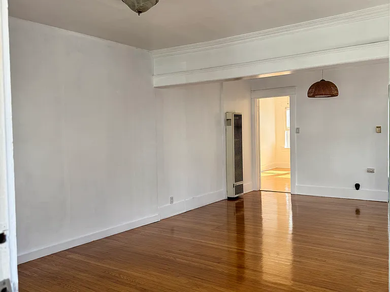 1340 Tamarind Ave — Photo 5