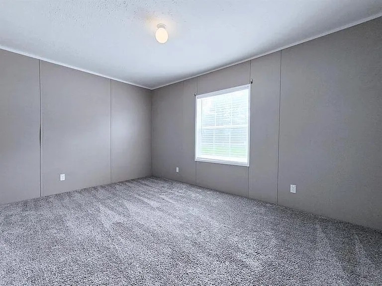 4617 Rainbow Ln — Photo 8