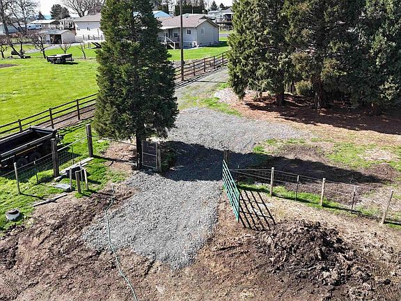 3rd image of 0 Barr St