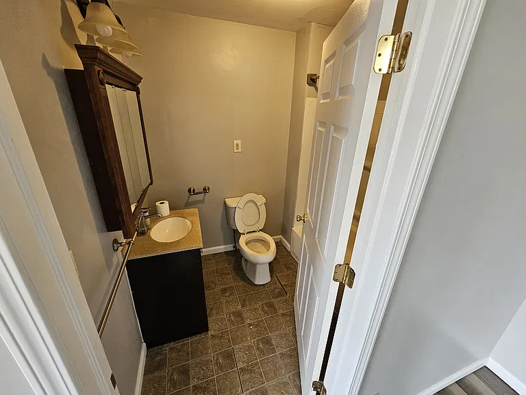 1061 State St #1 — Photo 5