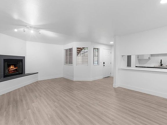 5th image of 6208 NE 17th Ave #F045