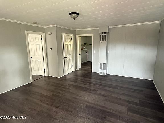 3rd image of 4142B Corbett Cir