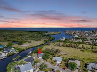 925 Eagle Ln, Apollo Beach, FL 33572