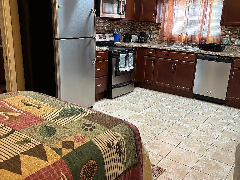 809 Epsilon St #FURNISHED — Photo 2