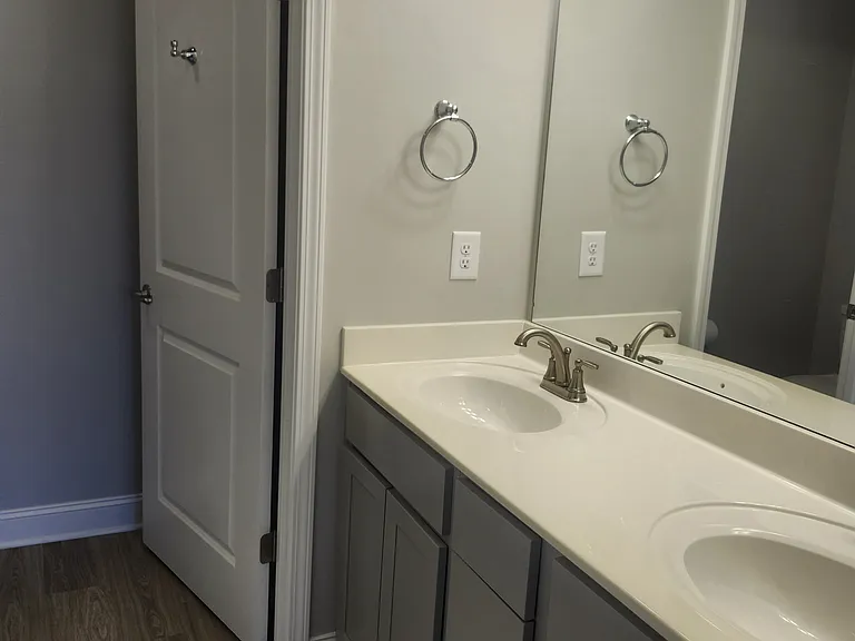 455 Harper Village Way — Photo 5