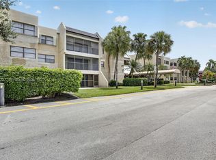 Building Eight Of Raquet, Fort Lauderdale, FL 33326