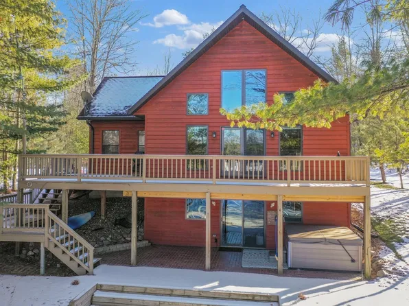 14965 Kraft Ln, Mountain, WI 54149