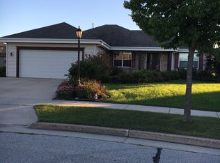 3836 Stillwater Cir, Waukesha, WI 53189