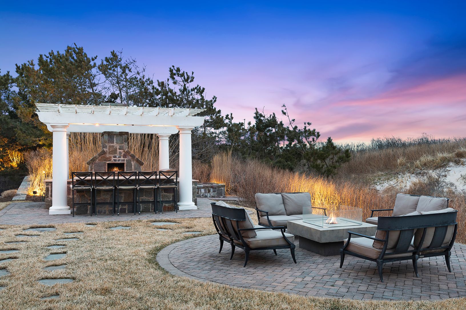  Fire Pit & Full Outdoor Kitchen with Electric & Plumbing