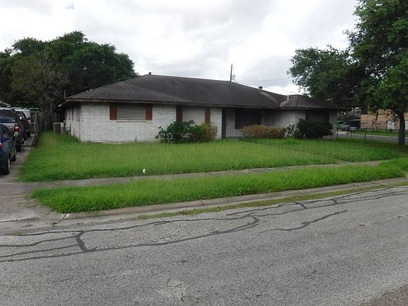 3rd image of 3301 Lynnwood Ln
