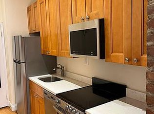 18 Saint Marks Pl APT 7, New York, NY 10003