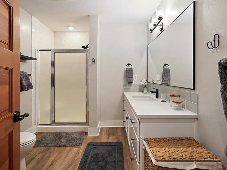 523 NW Colorado Ave #200 — Photo 20