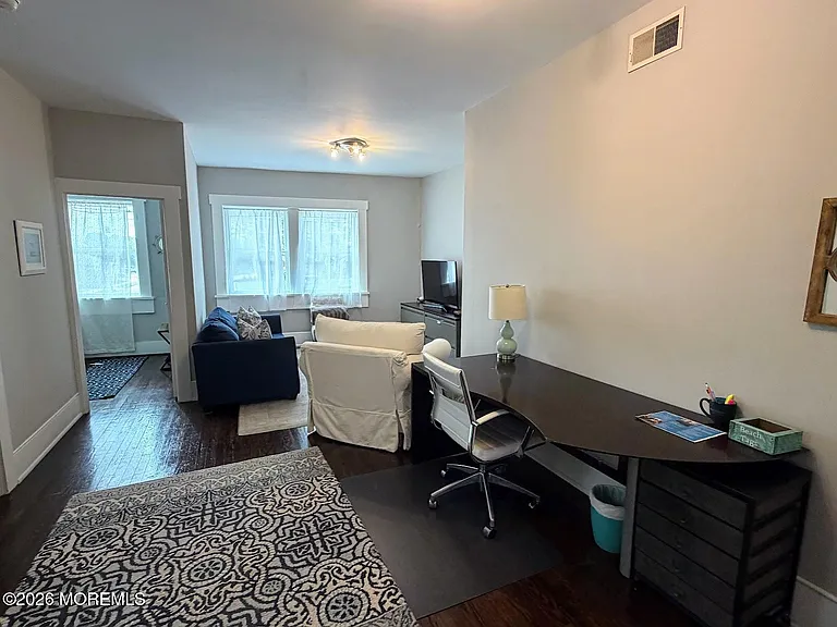 218 Main St W #216 — Photo 5
