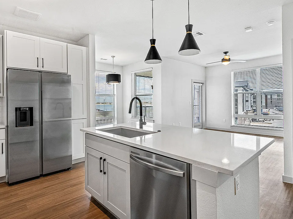 Tacara Weiss Ranch apartments community photo
