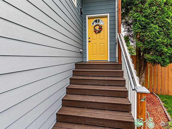 3rd image of 2503 Silver Lane SW