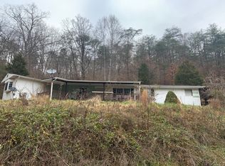 2359 Raccoon Creek Rd, Branchland, WV 25506