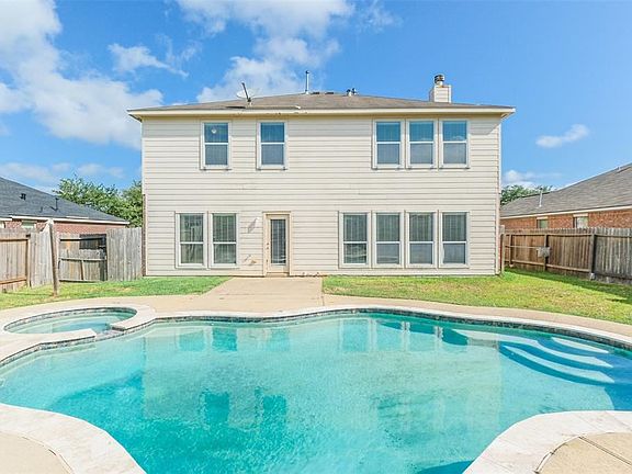 2nd image of 2523 Winged Dove Dr