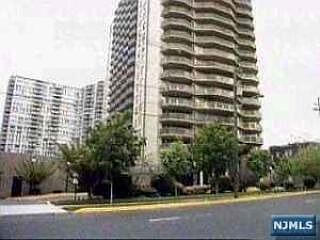 1st image of 2077 Center Ave APT 4E