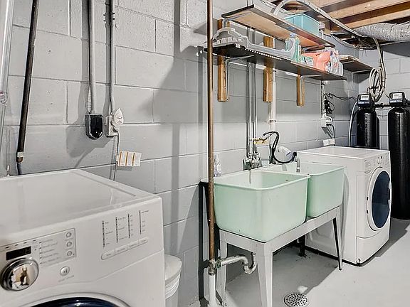 4th image of 11125 Carver Ct