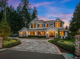 12226 NE 37th St, Bellevue, WA 98005