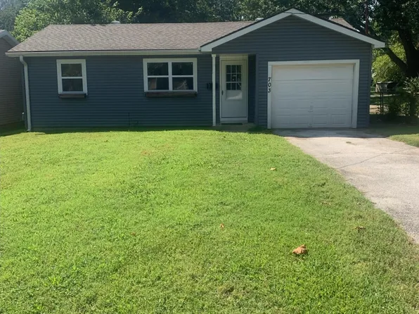 703 S Peach Tree Avenue, Springfield, MO 65802