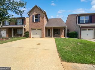 313 Lauren Dr, Fairburn, GA 30213