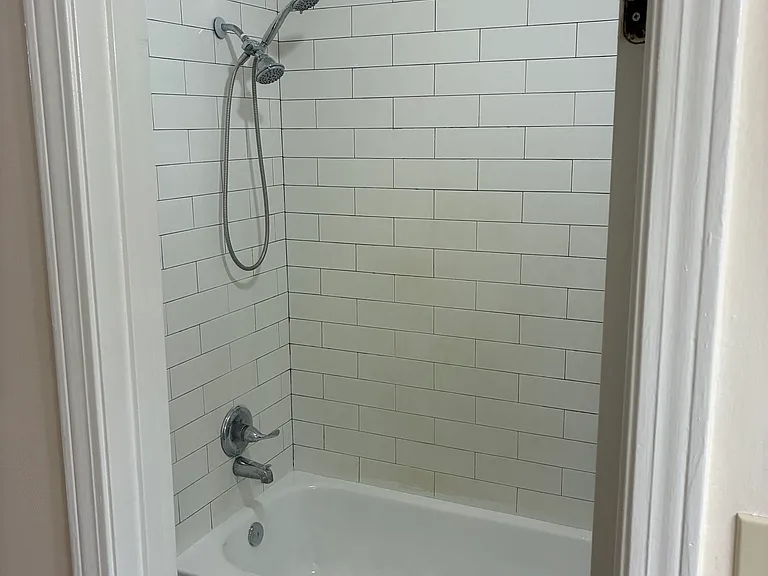 100 McDuffie Cir — Photo 14