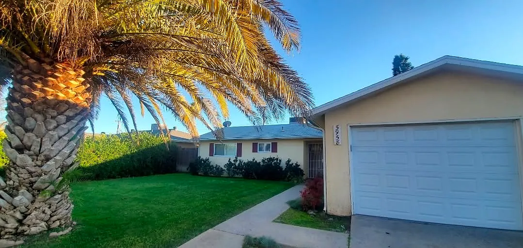 3 bed, 1200 sqft, $2,500 — Photo 1