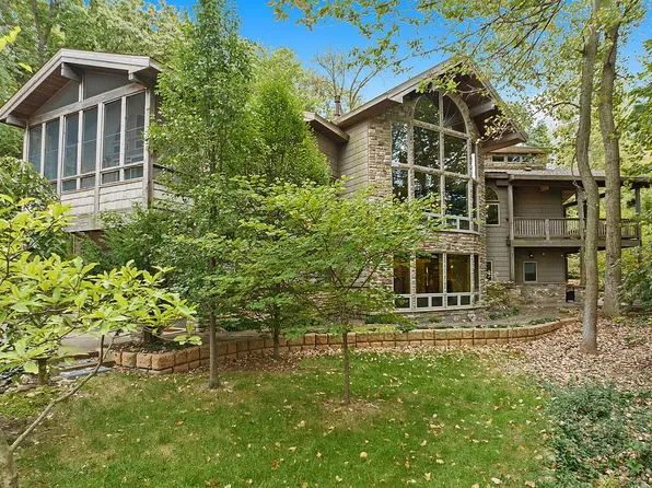 1003 Berry Ln, Edwardsville, IL 62025