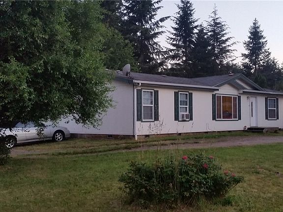 3rd image of 13006 211th Avenue Ct E