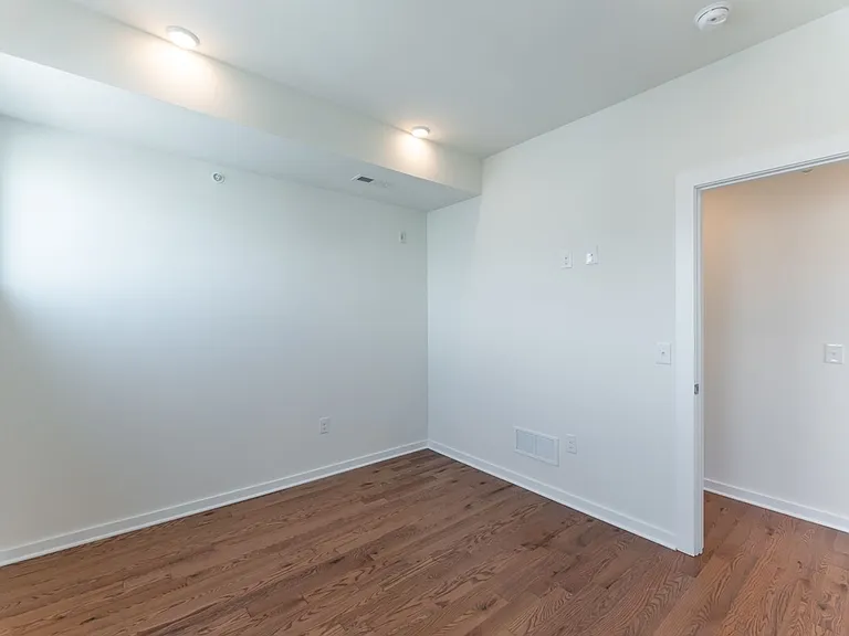 N5 Flats — Photo 8