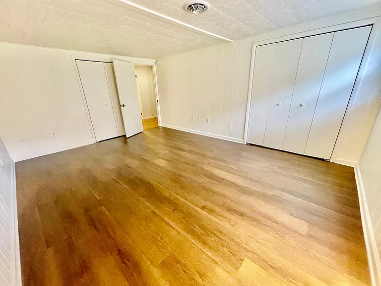 42 Pleasant St — Photo 10
