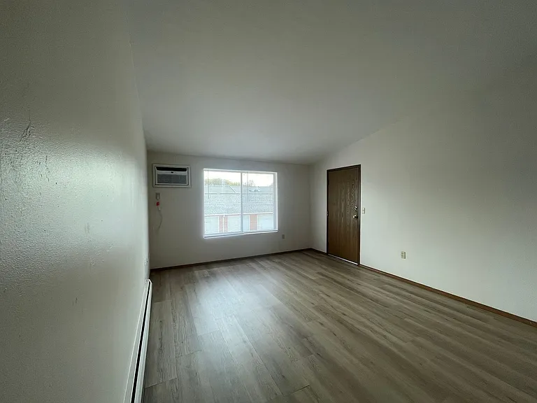 2677 Humboldt Rd — Photo 22