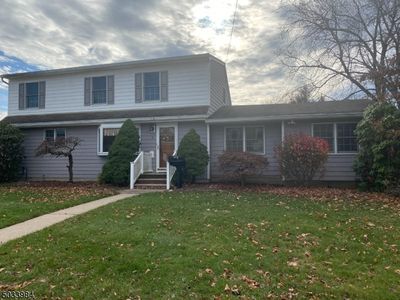 8 Oakley Way, Wayne, NJ, 07470