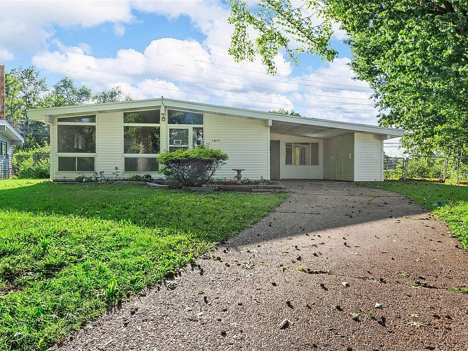 1st image of 7037 Woody Ct