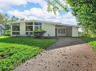 7037 Woody Ct, Hazelwood, MO